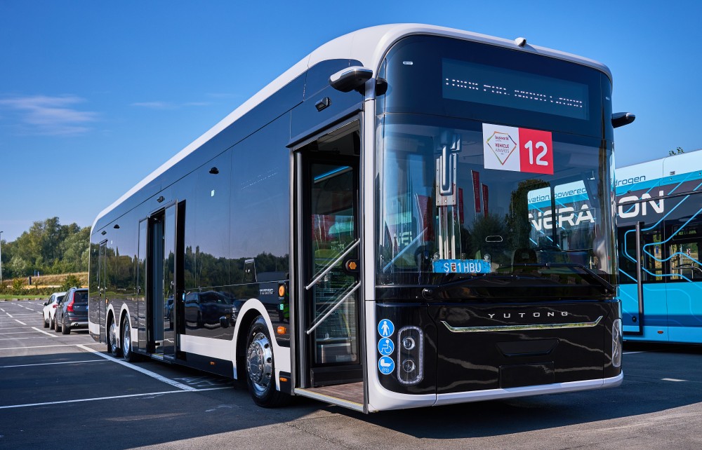 Yutong Bus U15